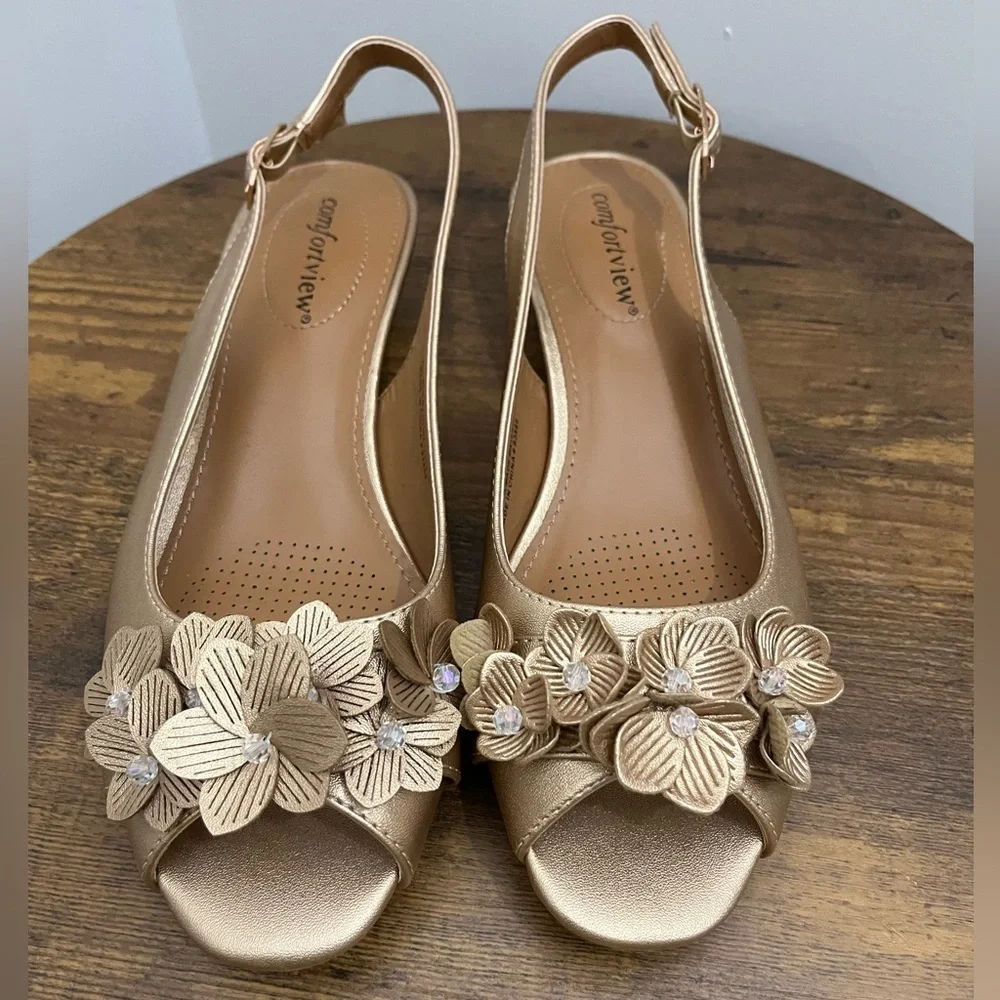 Comfortview Gold Floral Slingback Low Heel Dress Shoes Size 7M New